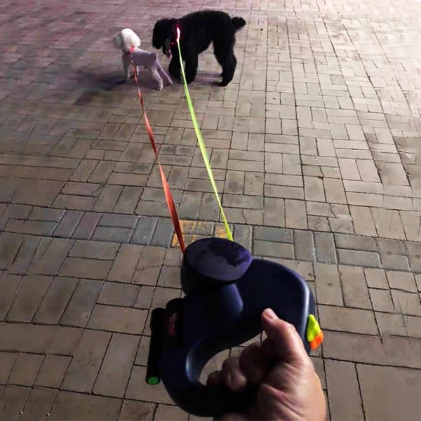 Double Retractable Dog Lead 360 Degree Rotating