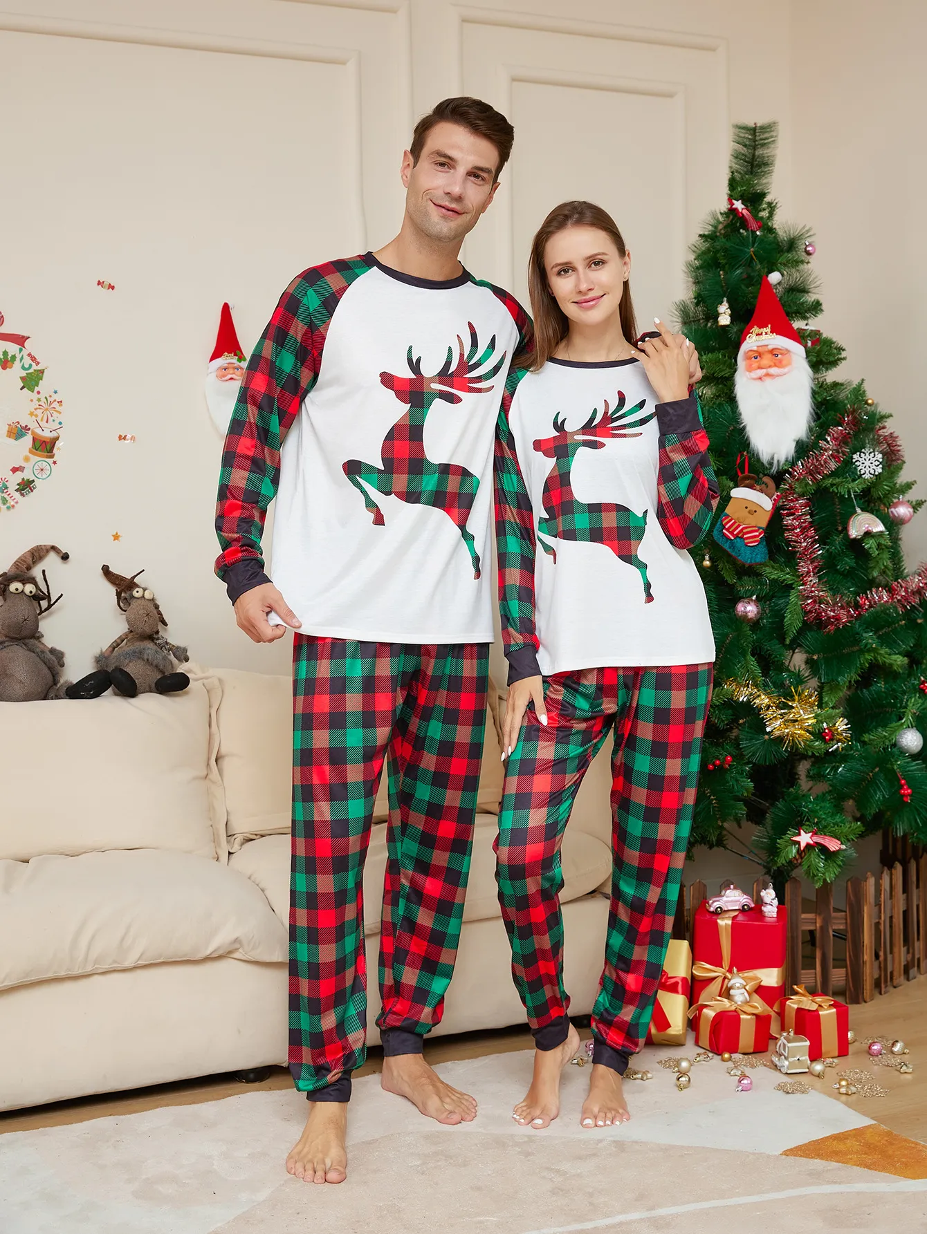 Family matching outlet christmas outfits uk