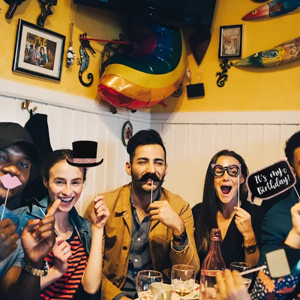 photo booth props UK free shipping