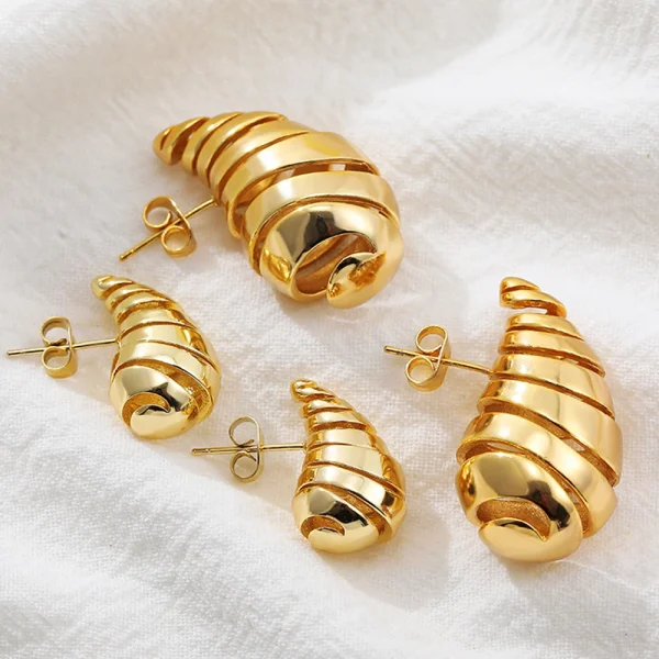 Hollow Distortion Interweave Waterdrop Earrings